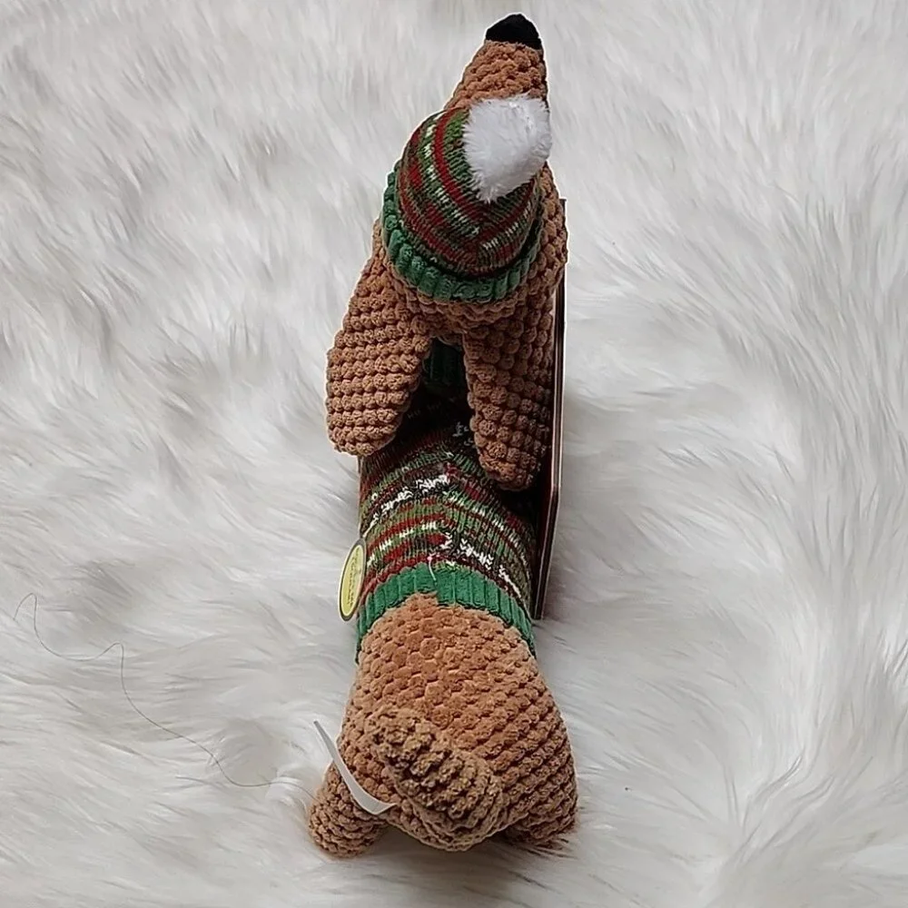 Christmas Plush Squeeker Dog Toy Brown Dog With Red & Green Sweater & Beanie New